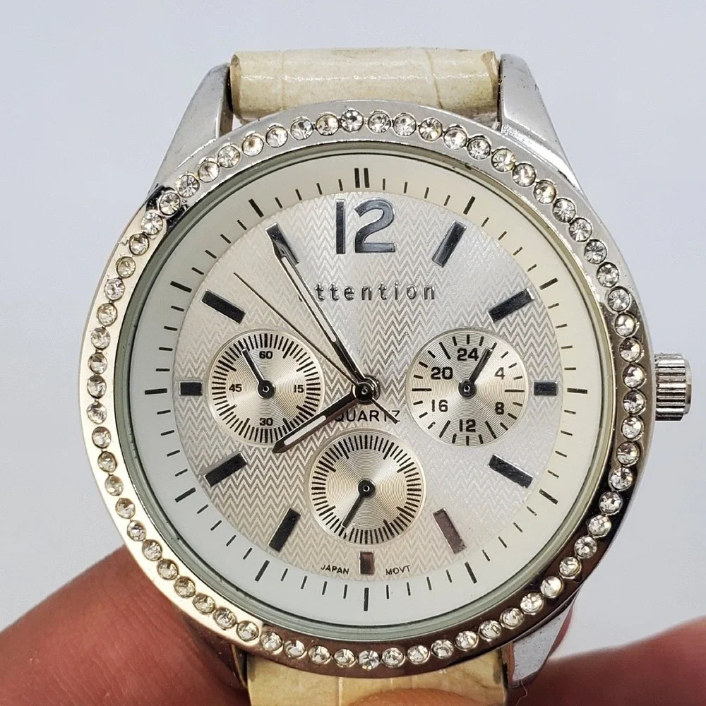 Attention Women's Watch 38MM Crystals Bezel‎ Beige Leather Bands New Battery